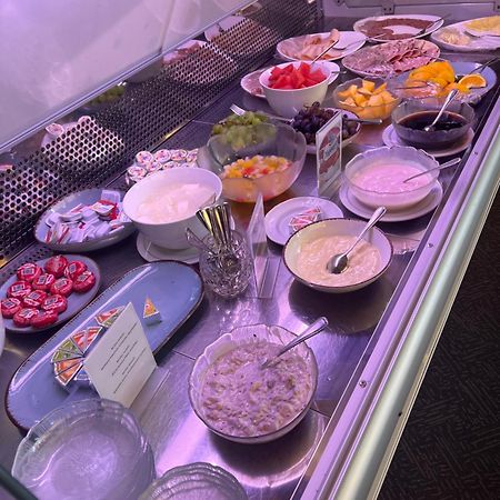 Bellevue Baeren Hotel & Restaurant Krattigen Екстериор снимка