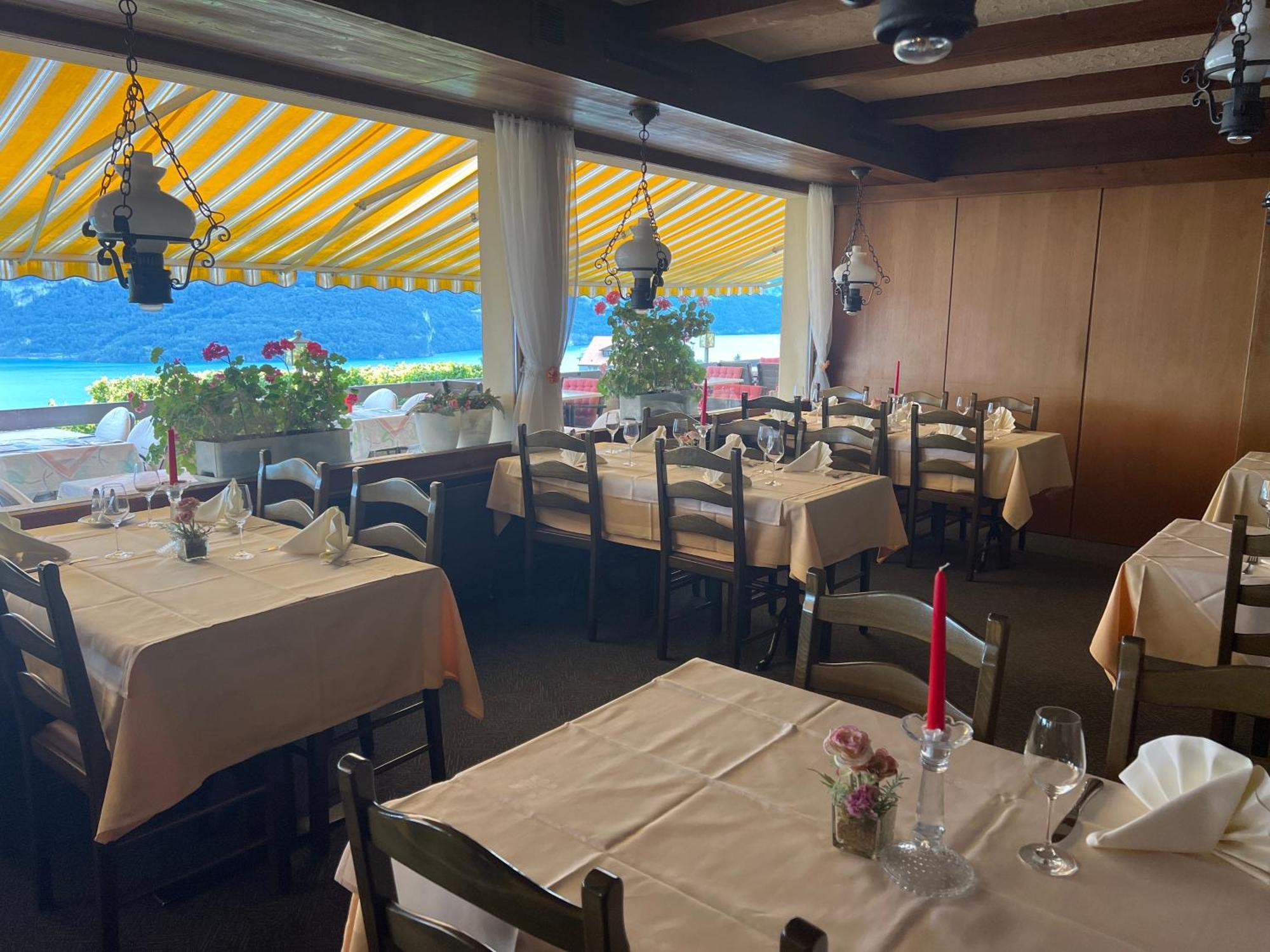 Bellevue Baeren Hotel & Restaurant Krattigen Екстериор снимка